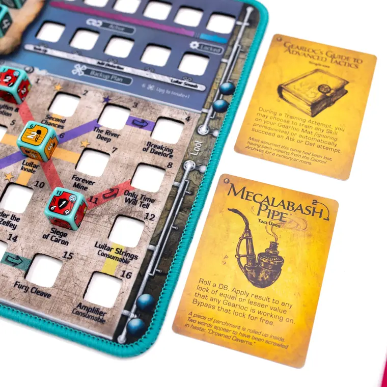 Tapete de Gearloc con dados y cartas de botín